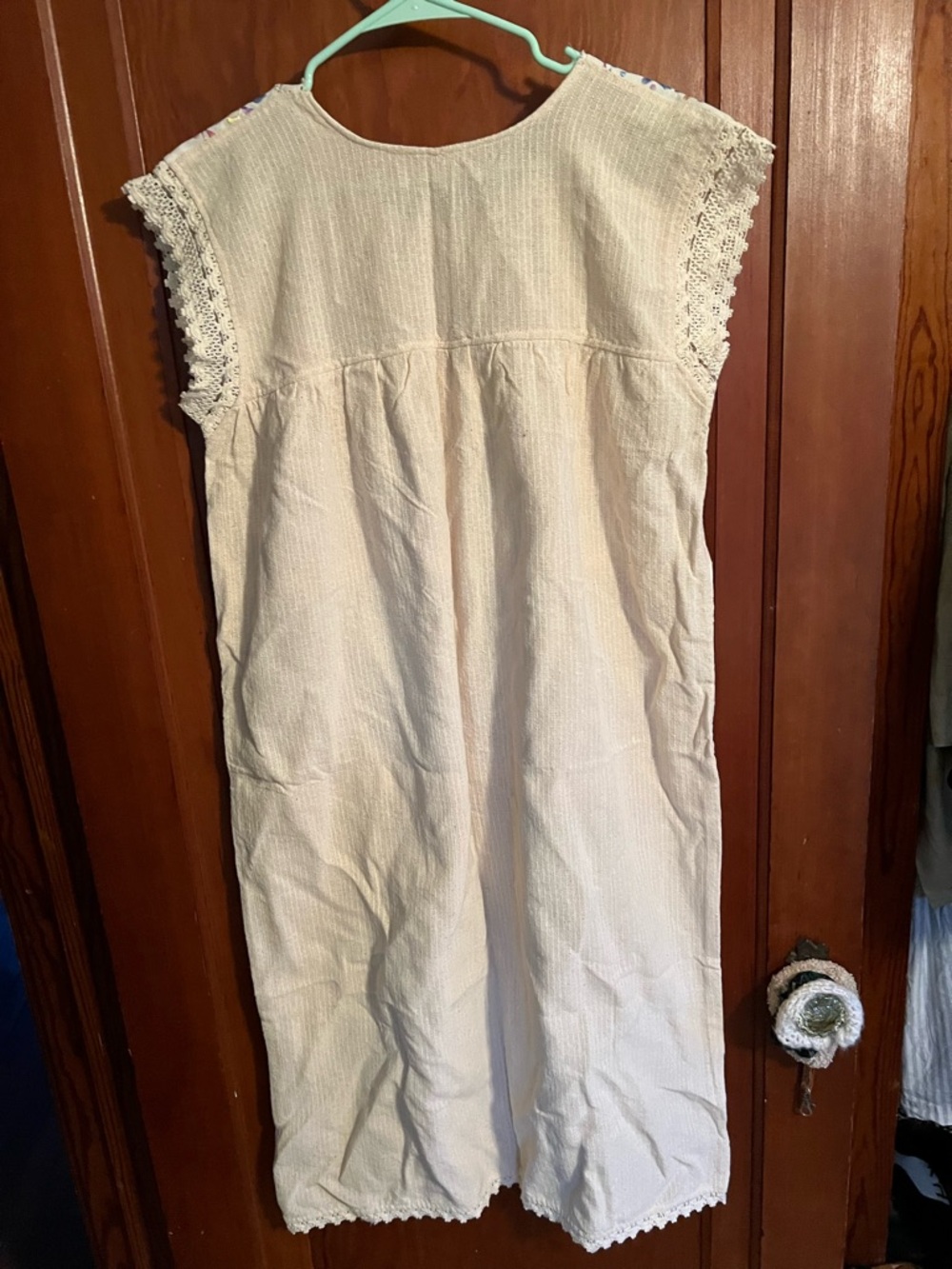Vintage Ivory Embroidered Cotton dress - Picture 4 of 4